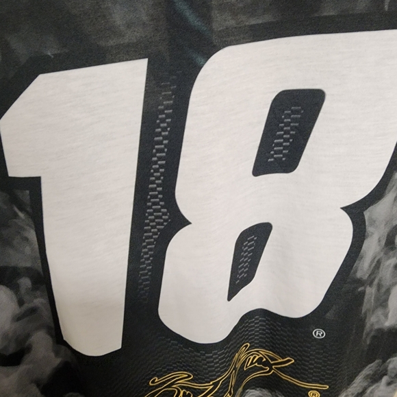 Joe Gibbs Racing Men's Size XL Kyle Busch M&M All Over Print T-shirt - Picture 10 of 12